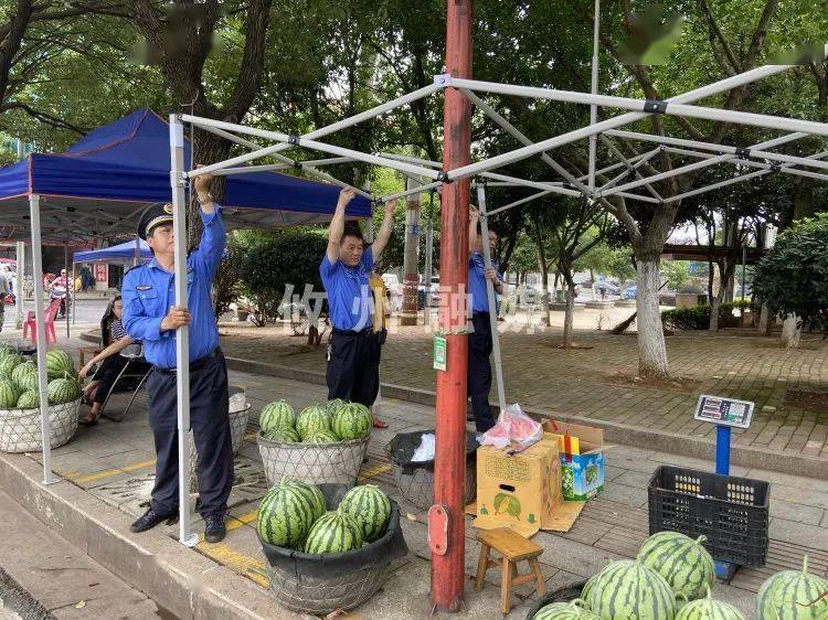 多地出台新规松绑“地摊经济”支持灵活就业复苏